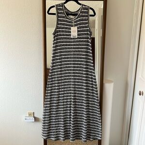 Everlane maxi dress, size large, black/white stripe